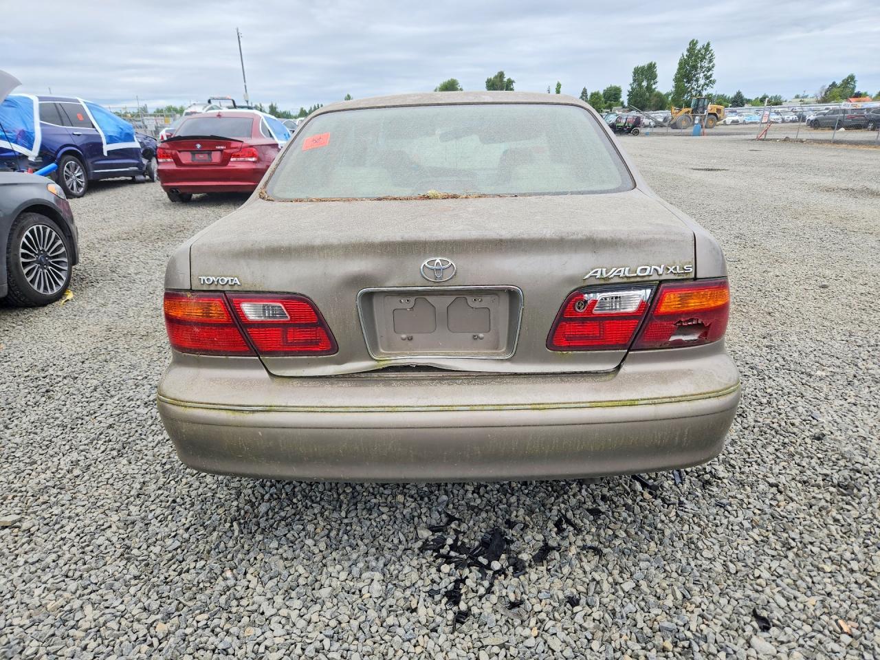 1999 TOYOTA Avalon