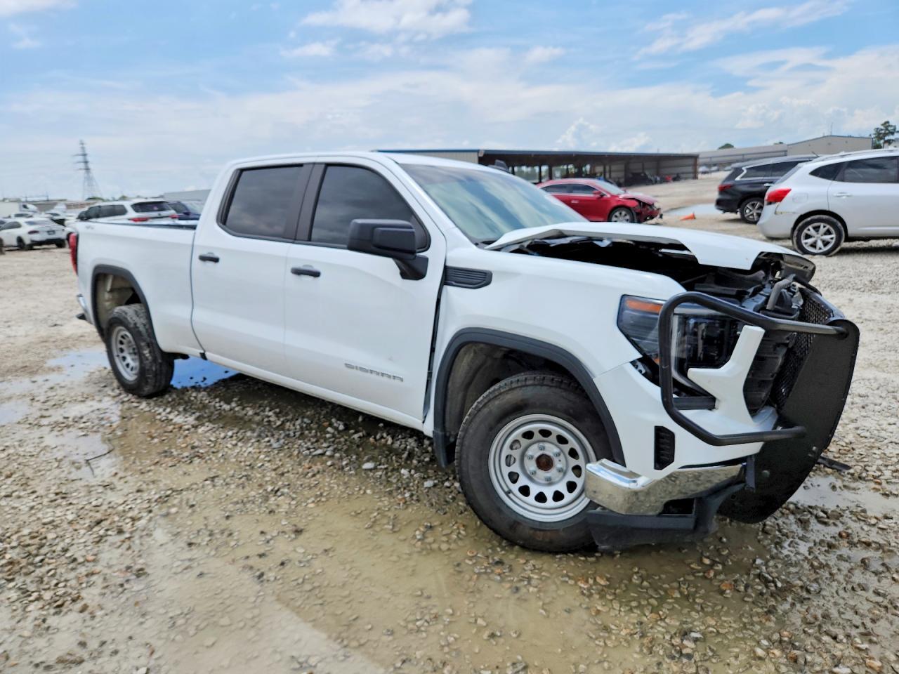 2024 GMC Sierra