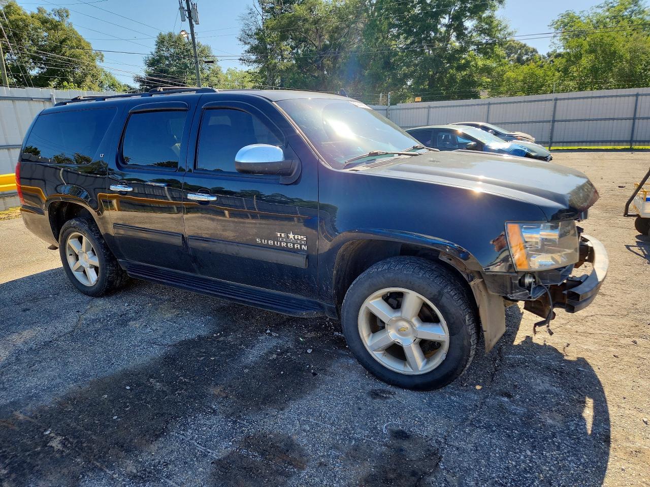 2011 CHEVROLET Suburban