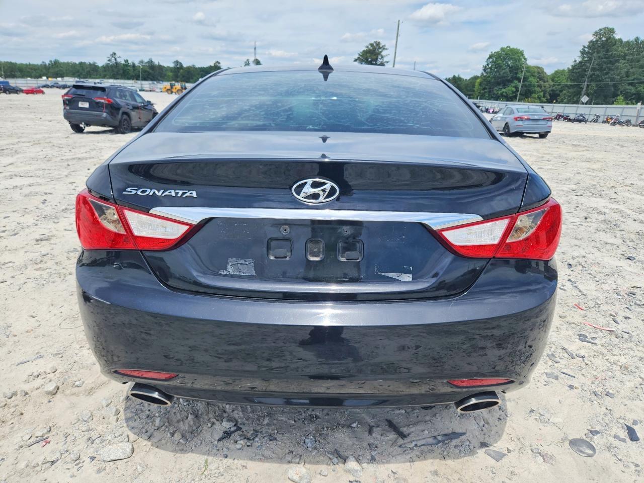 2011 HYUNDAI SONATA