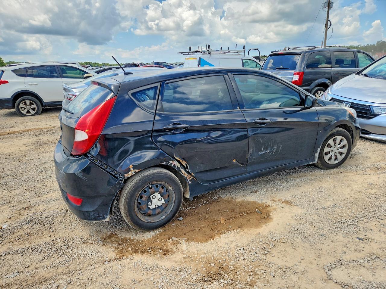 2016 HYUNDAI ACCENT