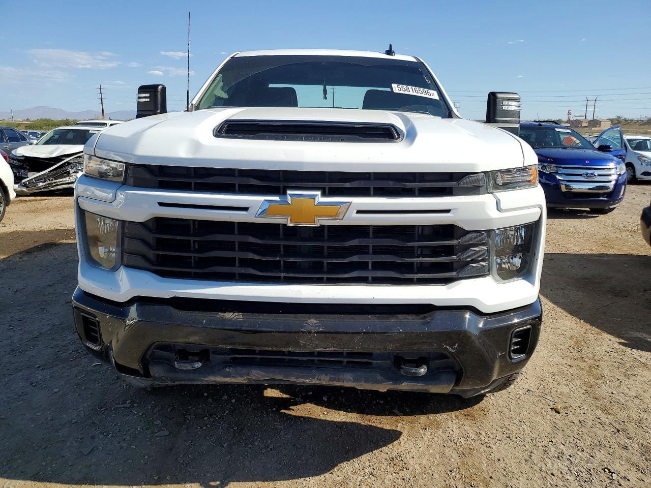 2024 CHEVROLET Silverado