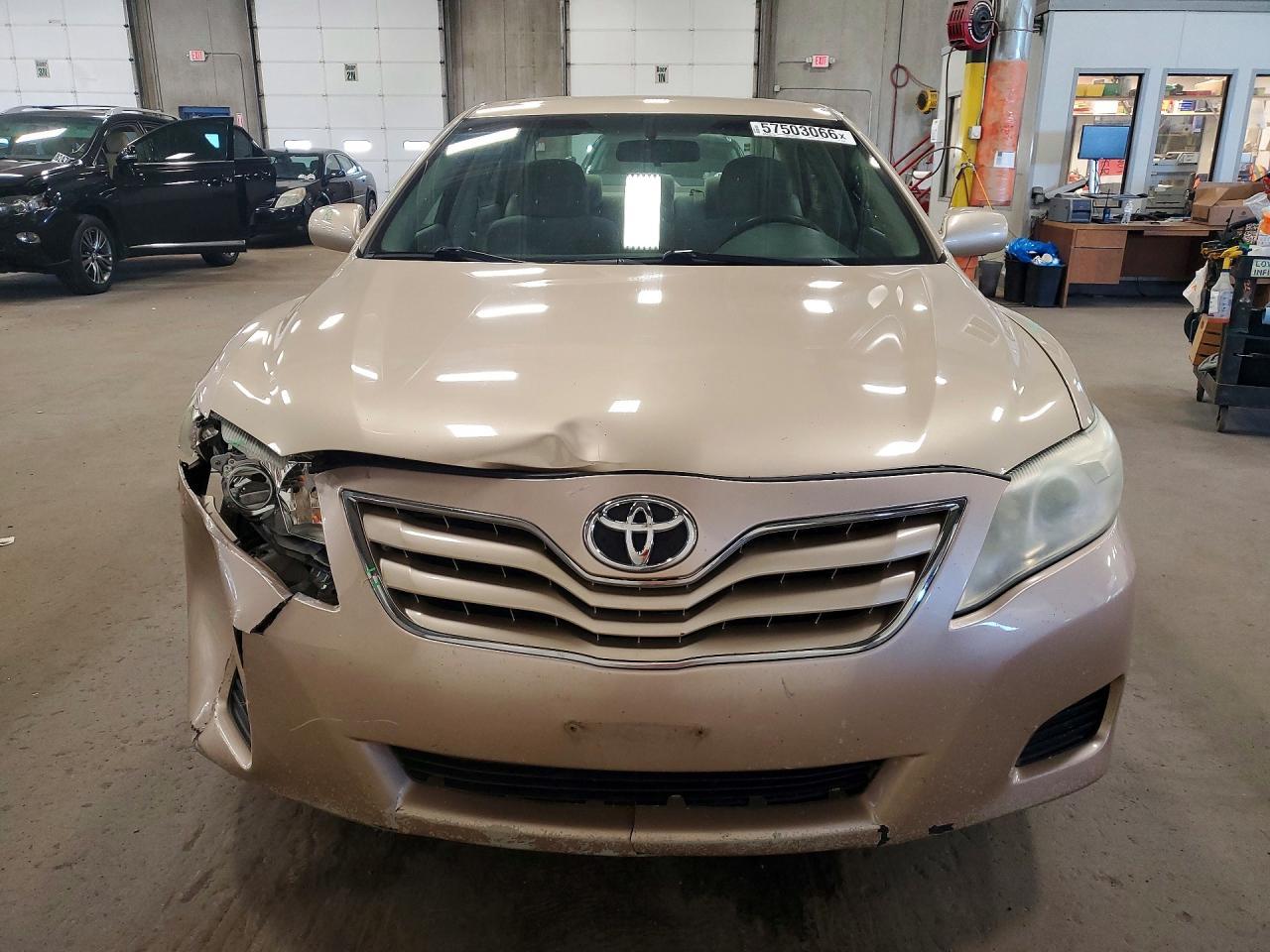 2010 TOYOTA CAMRY