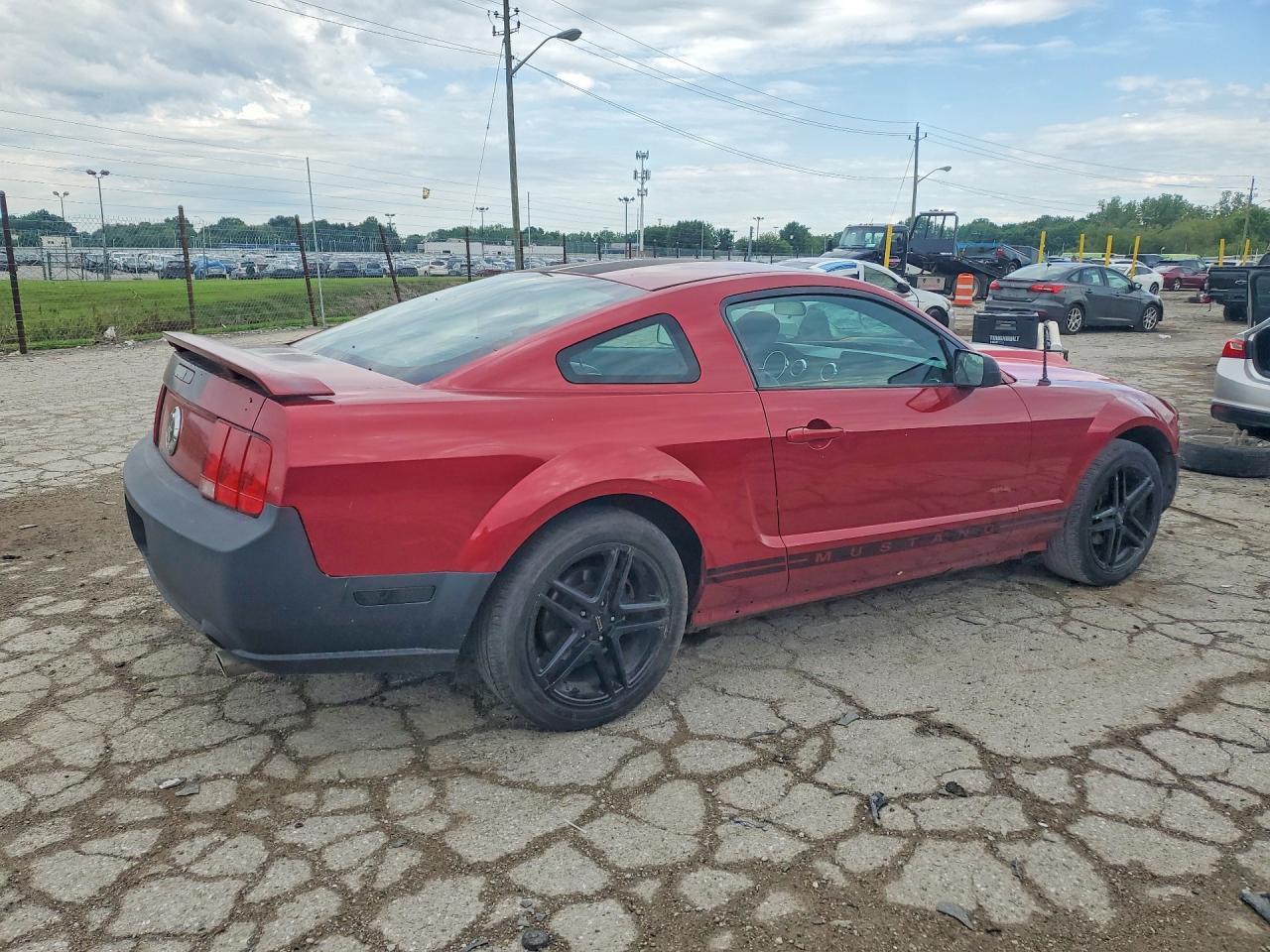 2005 FORD MUSTANG
