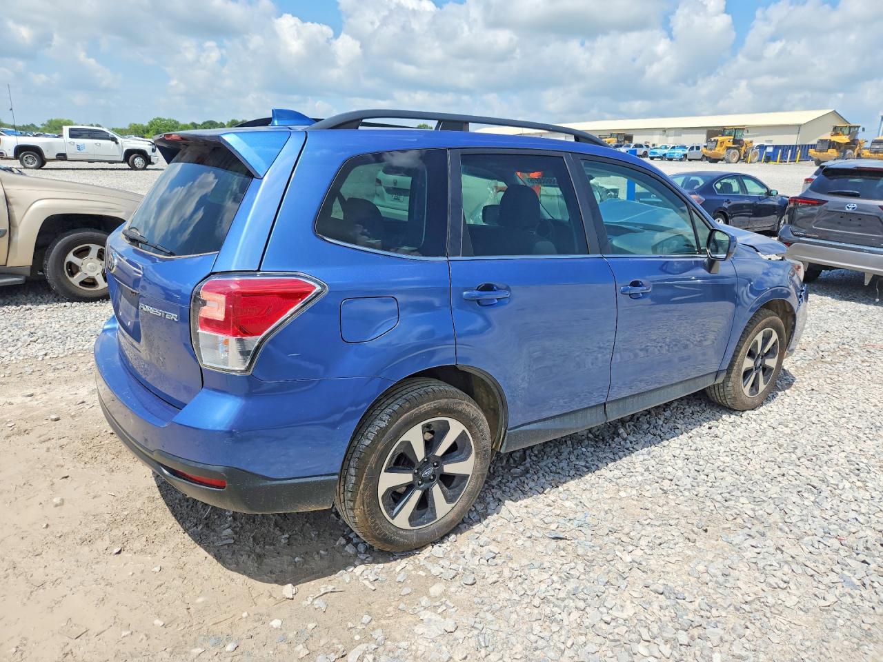 2018 SUBARU FORESTER