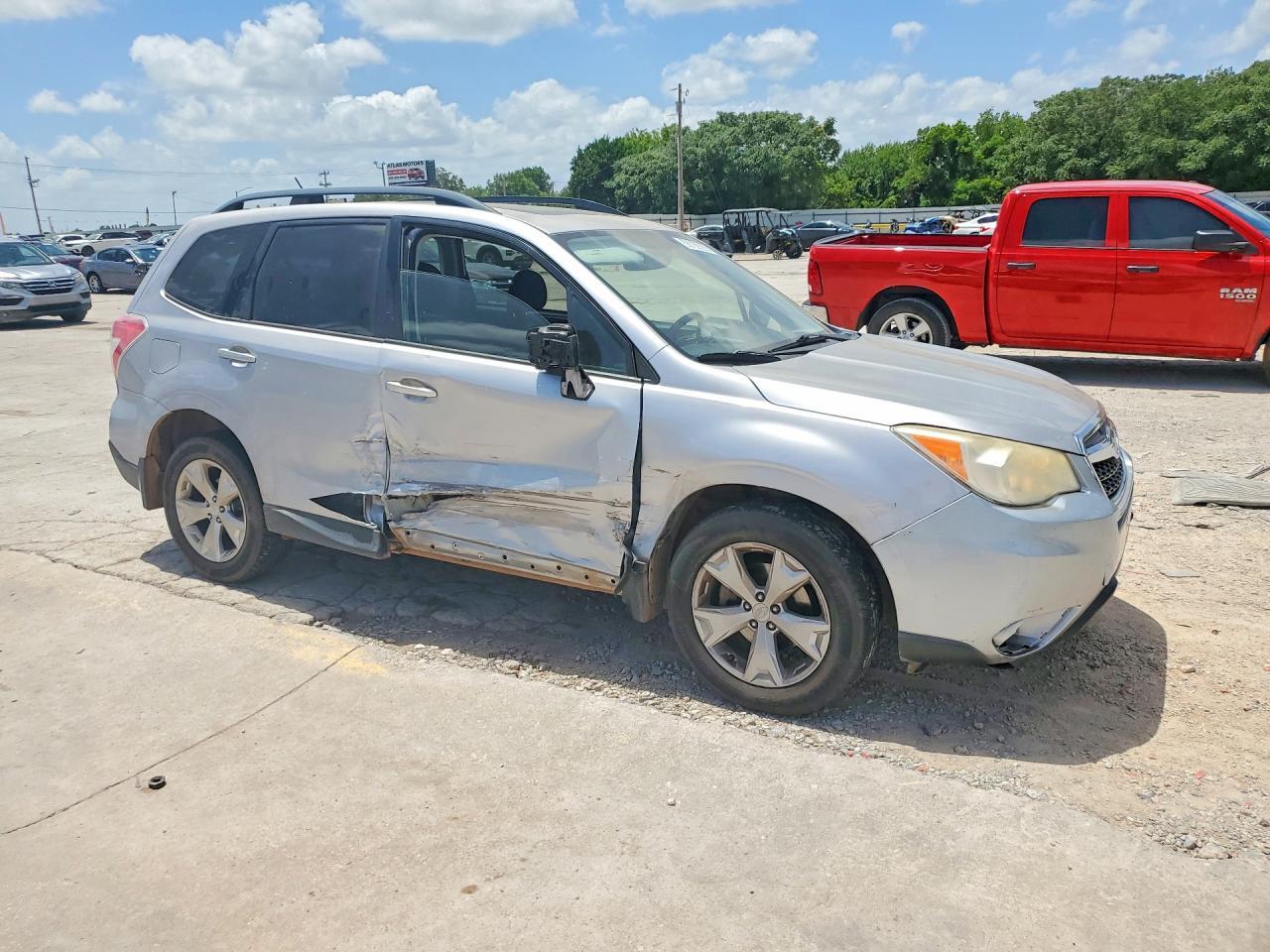 2015 SUBARU FORESTER