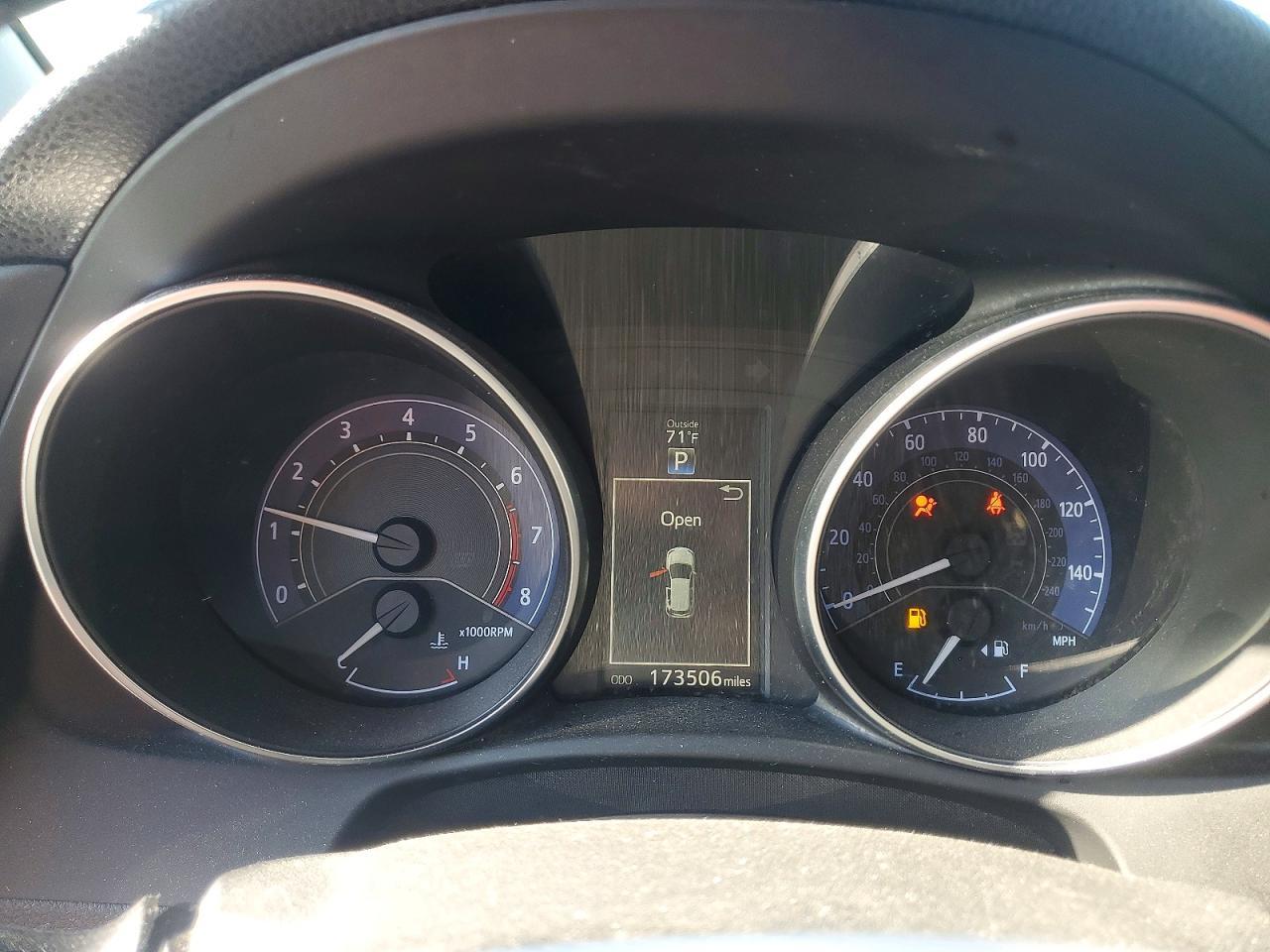 2018 TOYOTA COROLLA