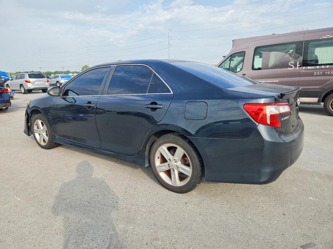 2014 TOYOTA CAMRY
