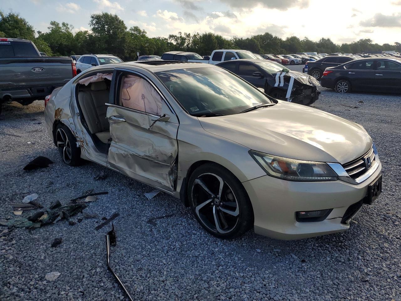 2015 HONDA ACCORD