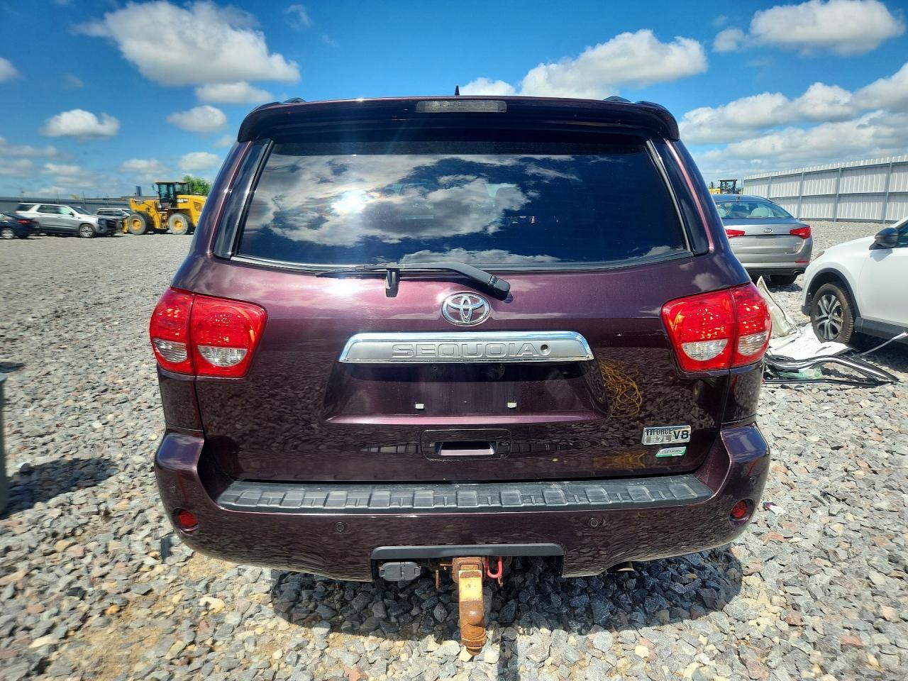 2013 TOYOTA Sequoia