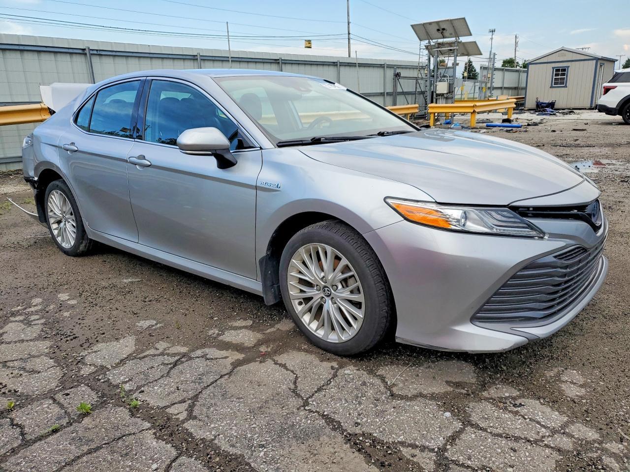 2020 TOYOTA CAMRY