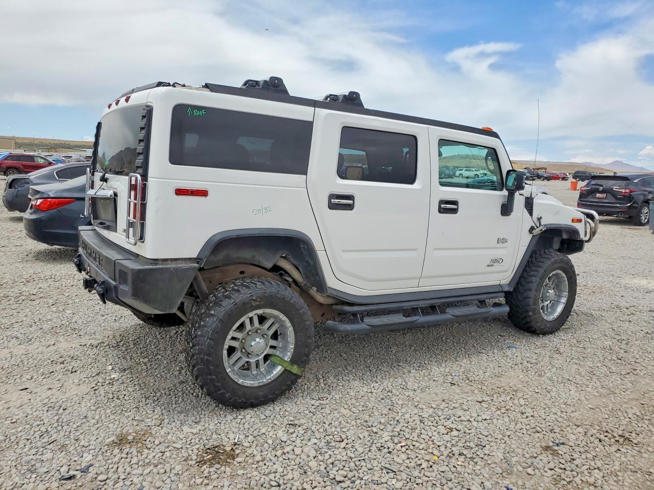2004 HUMMER H2