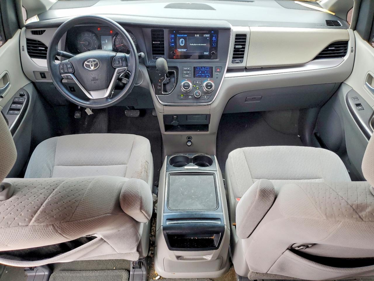 2015 TOYOTA SIENNA