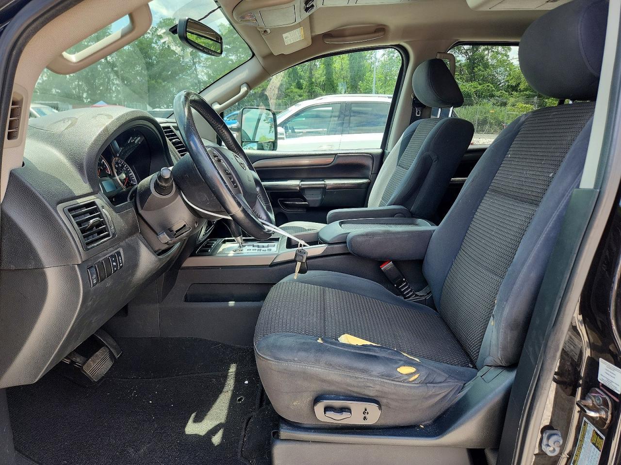 2013 NISSAN Armada
