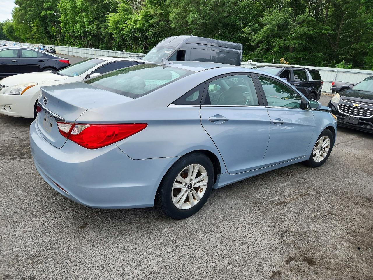 2013 HYUNDAI SONATA