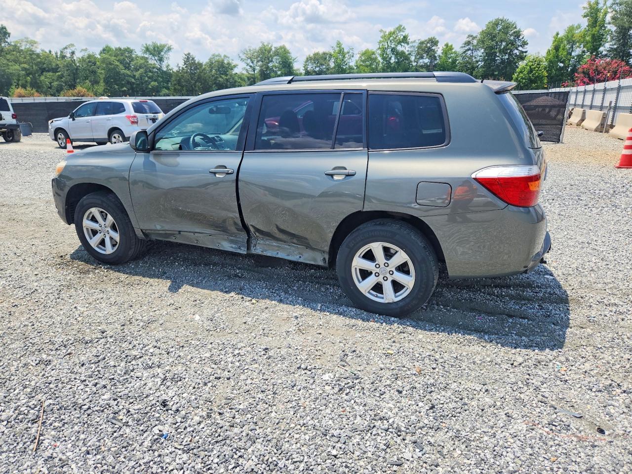 2010 TOYOTA HIGHLANDER