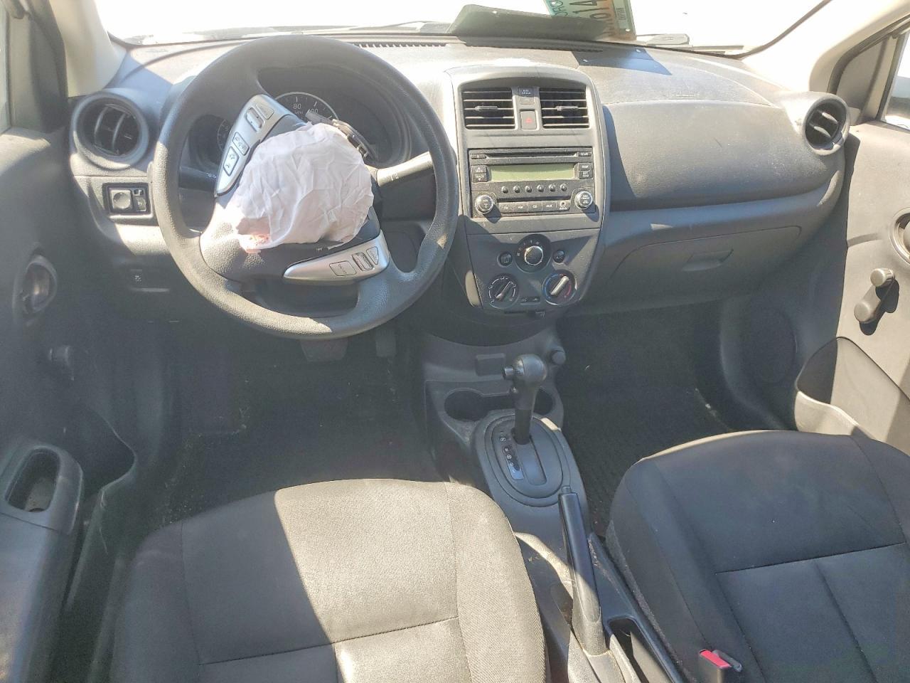 2017 NISSAN VERSA