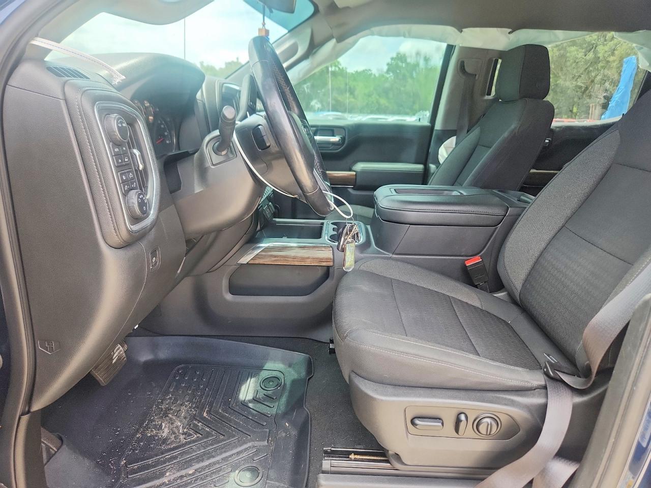 2021 CHEVROLET Silverado
