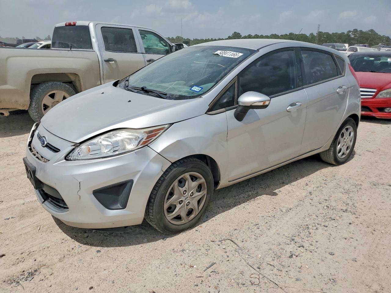 2013 FORD Fiesta
