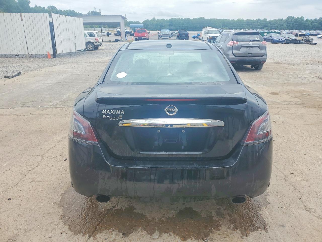 2014 NISSAN Maxima