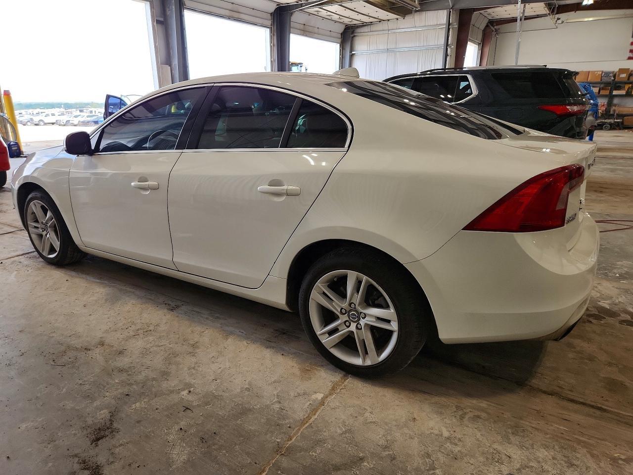 2014 VOLVO S60