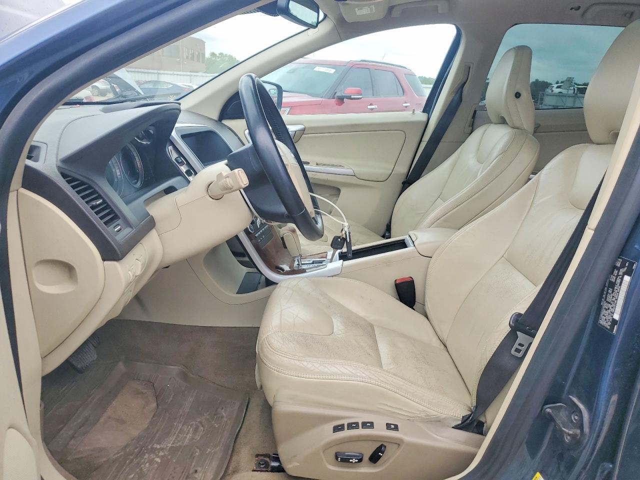 2010 VOLVO XC60
