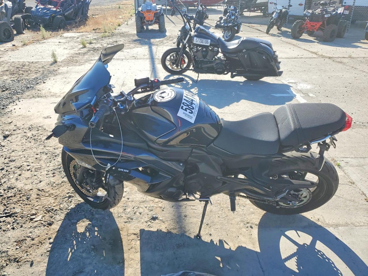 2016 KAWASAKI Ex650