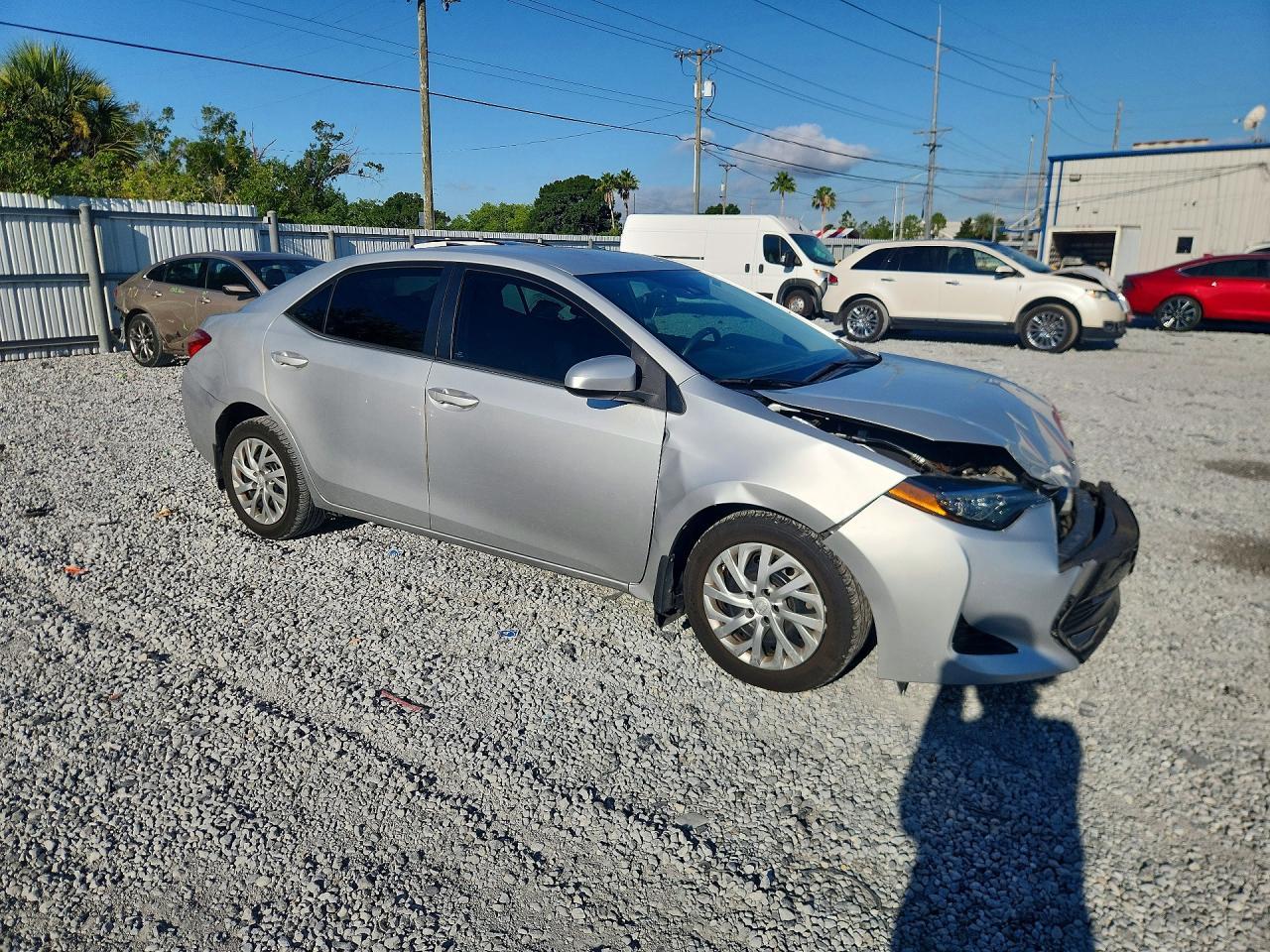 2018 TOYOTA COROLLA