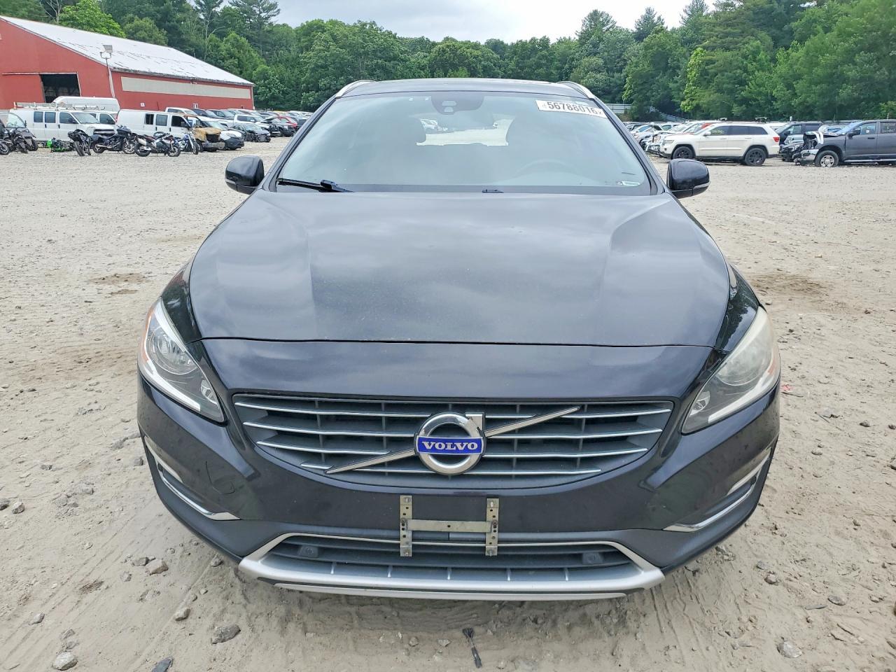 2015 VOLVO V60
