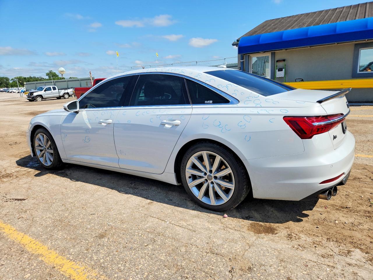 2020 AUDI A6