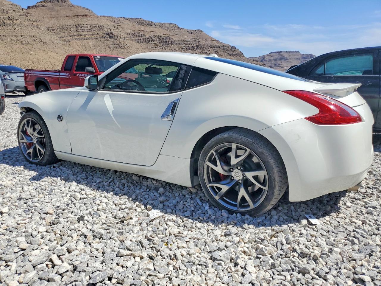 2014 NISSAN 370Z