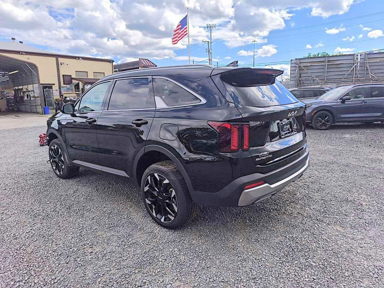 2025 KIA SORENTO