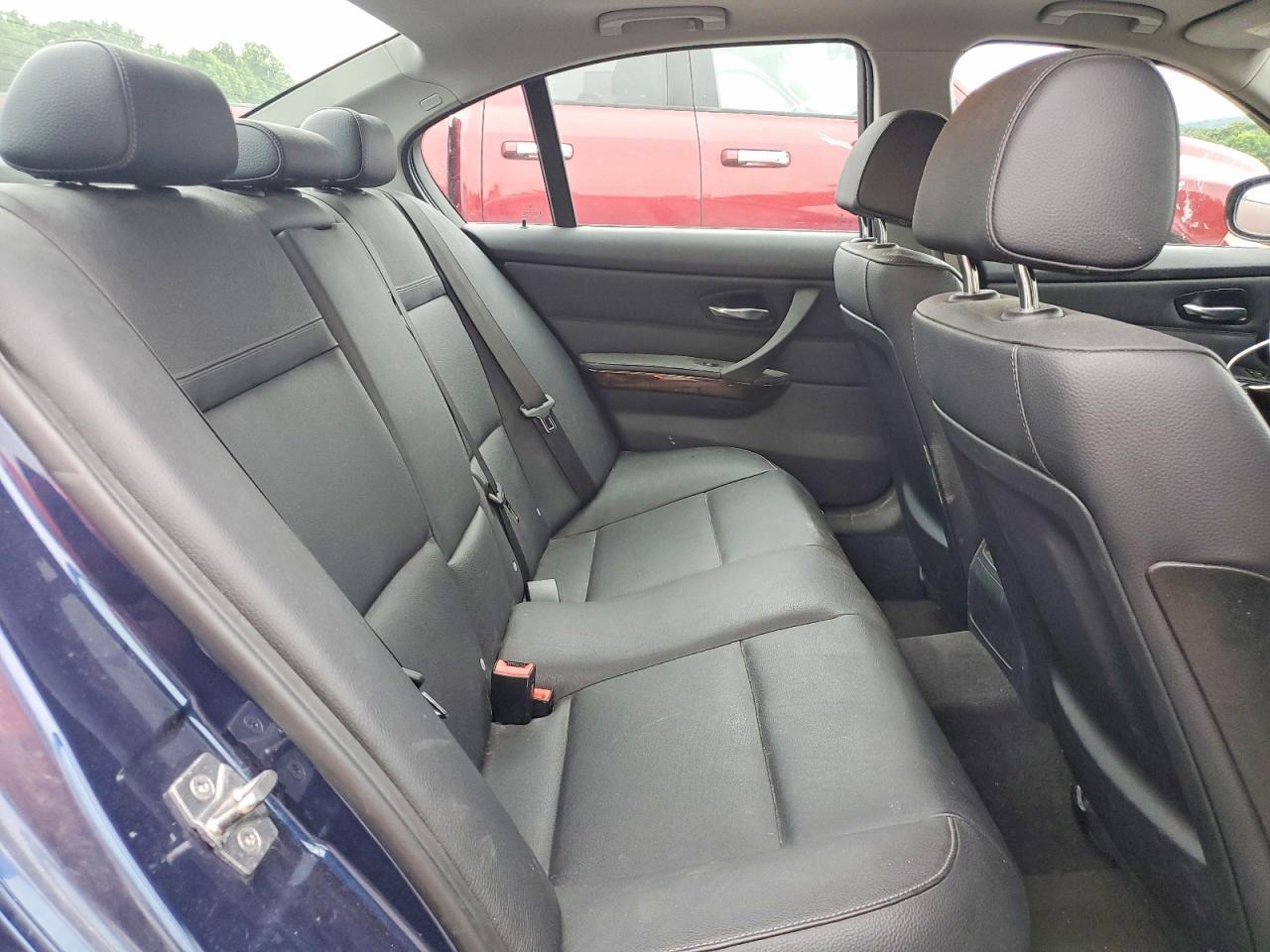 2011 BMW 3 SERIES