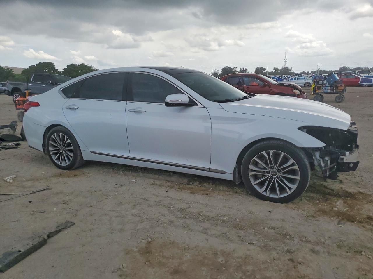 2015 HYUNDAI GENESIS