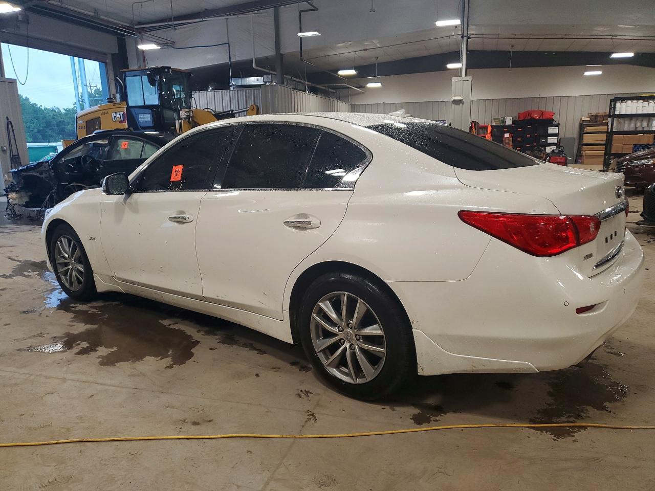 2016 INFINITI Q50