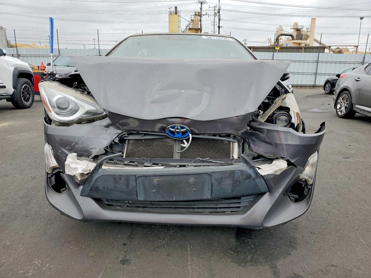 2015 TOYOTA Prius c