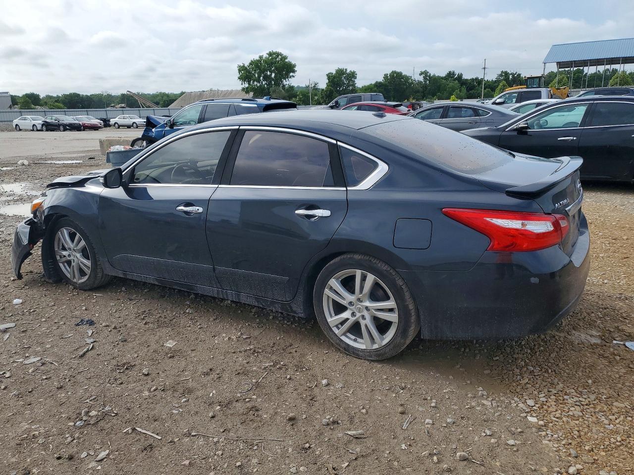 2016 NISSAN ALTIMA