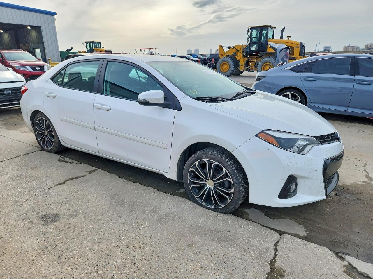 2015 TOYOTA COROLLA