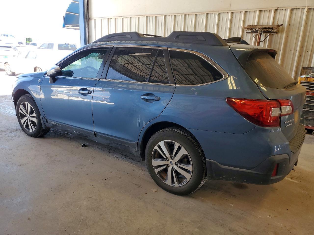2018 SUBARU Outback