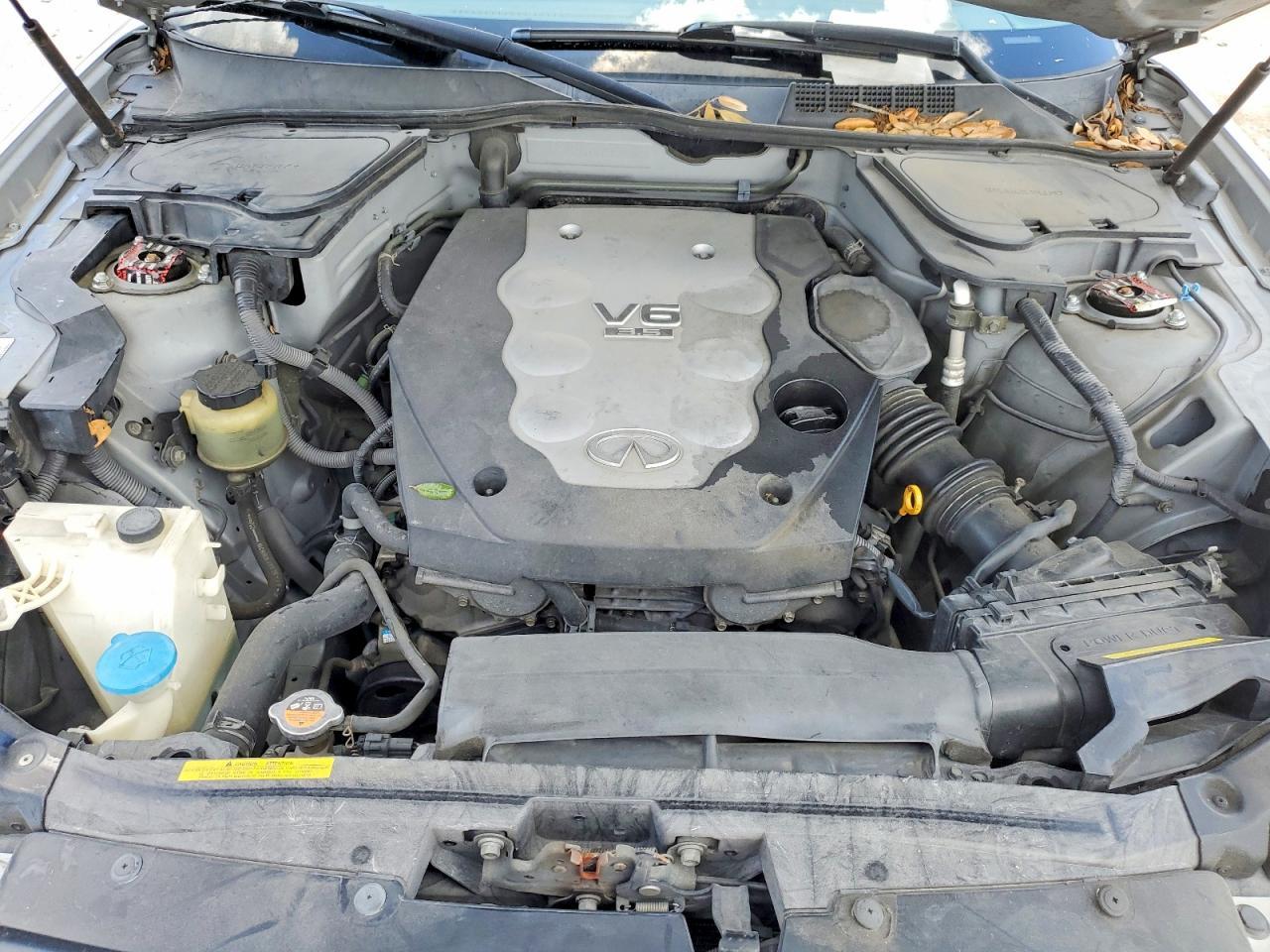 2005 INFINITI FX35