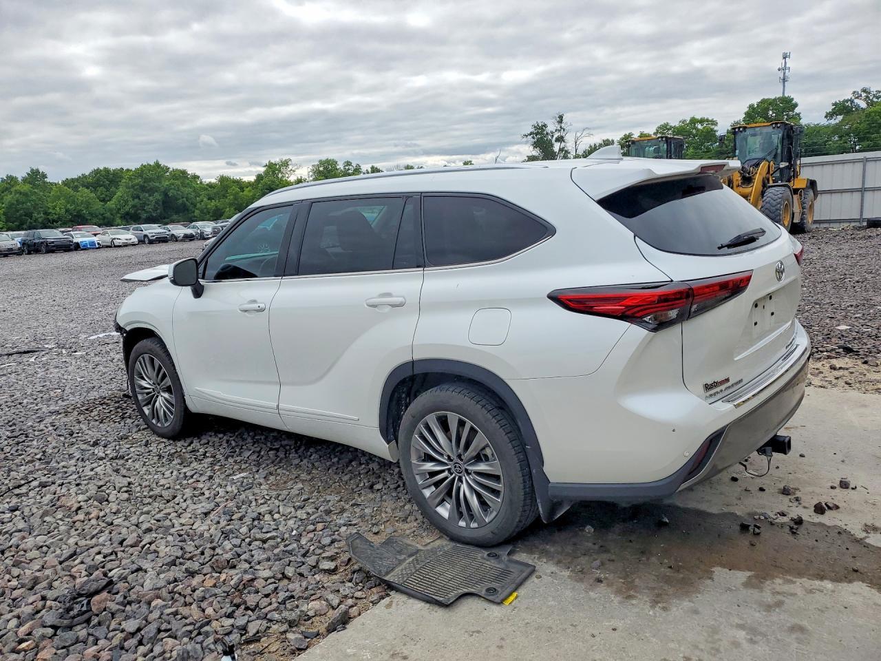 2022 TOYOTA HIGHLANDER