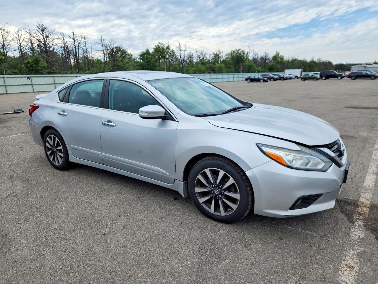 2017 NISSAN ALTIMA