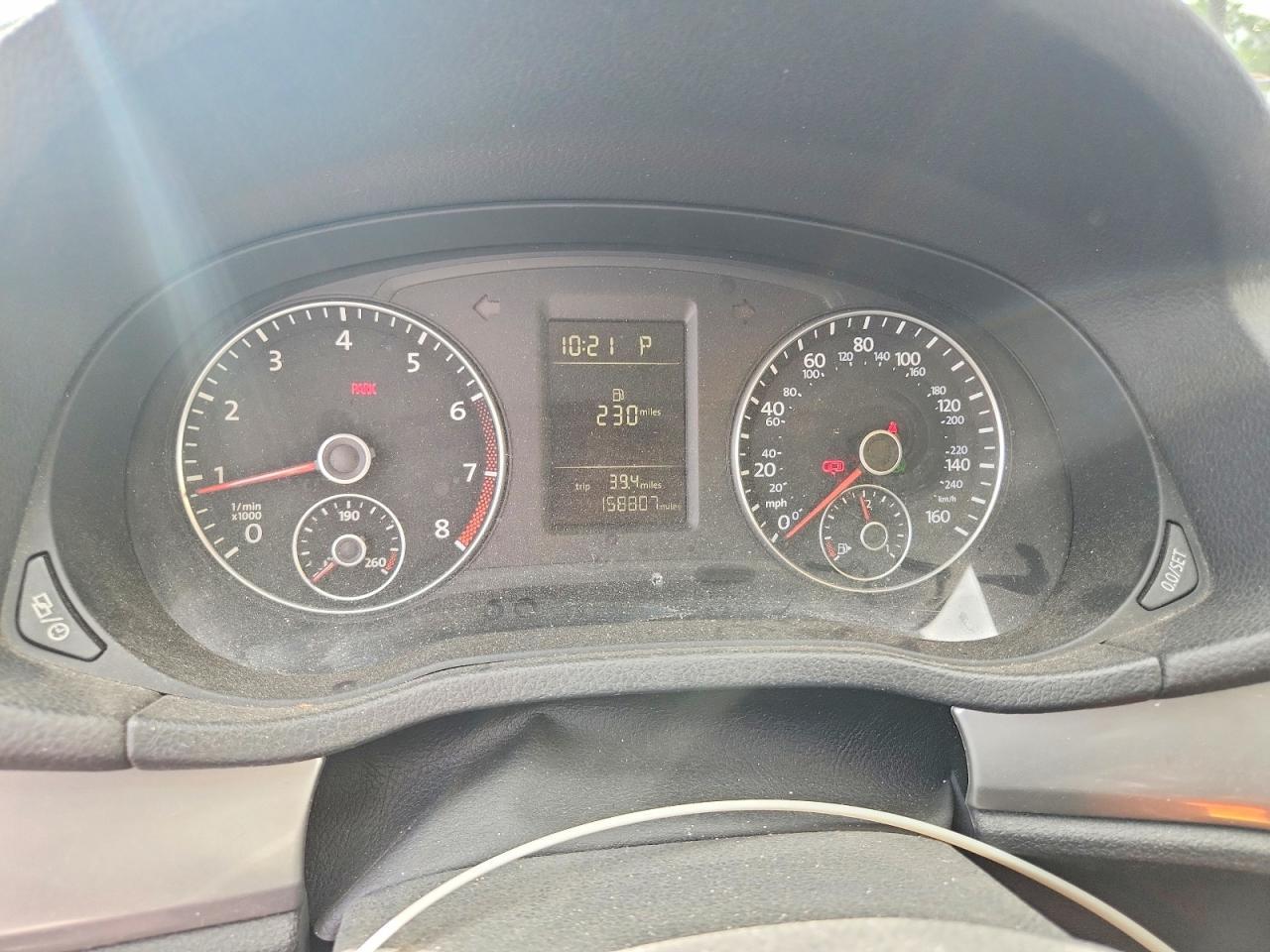 2015 VOLKSWAGEN Passat