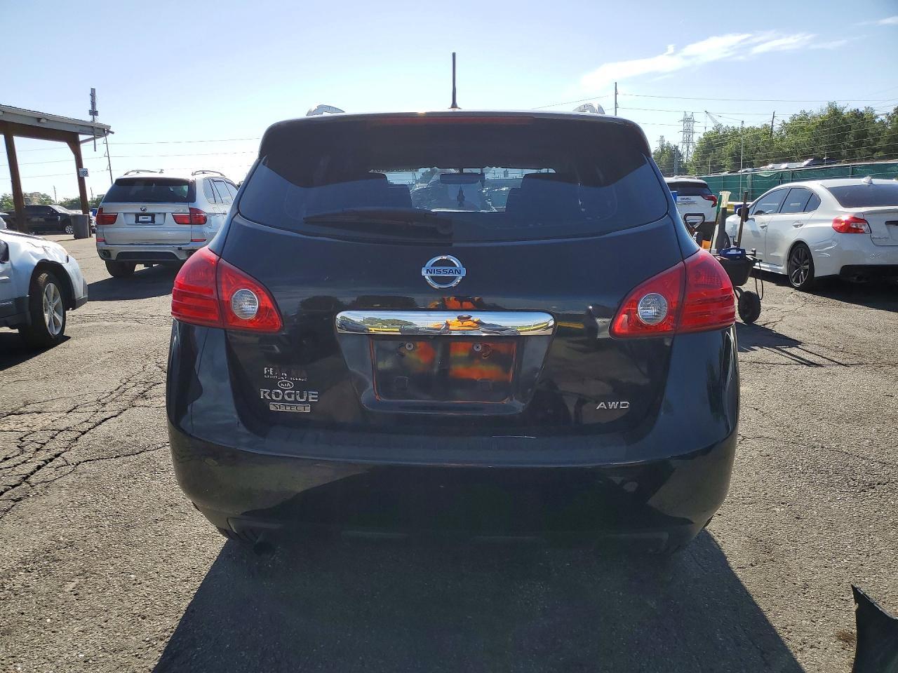 2014 NISSAN ROGUE