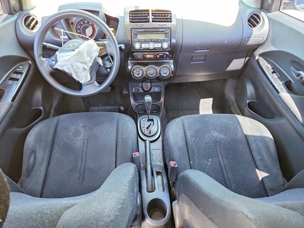 2009 SCION xD