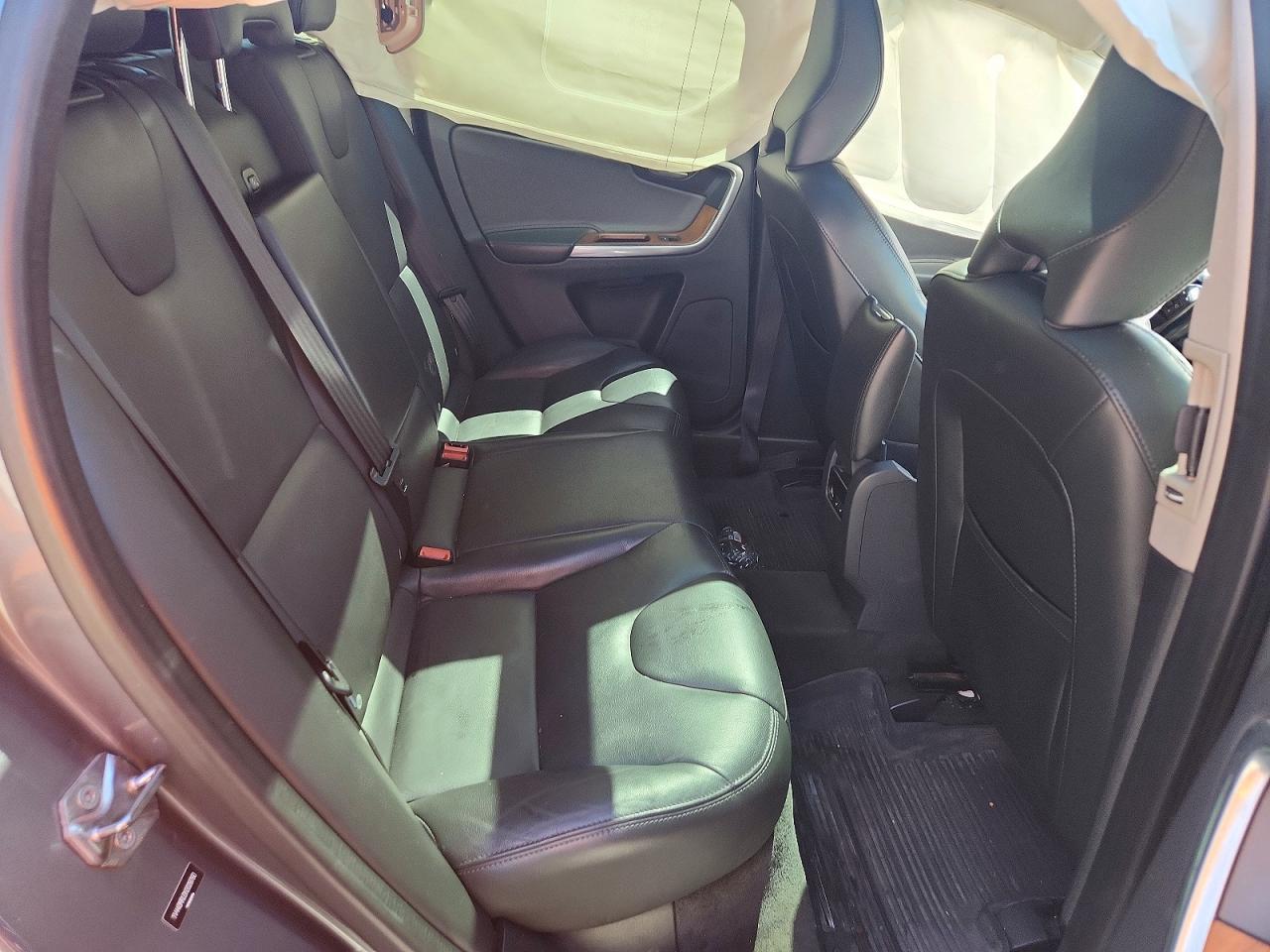 2017 VOLVO XC60