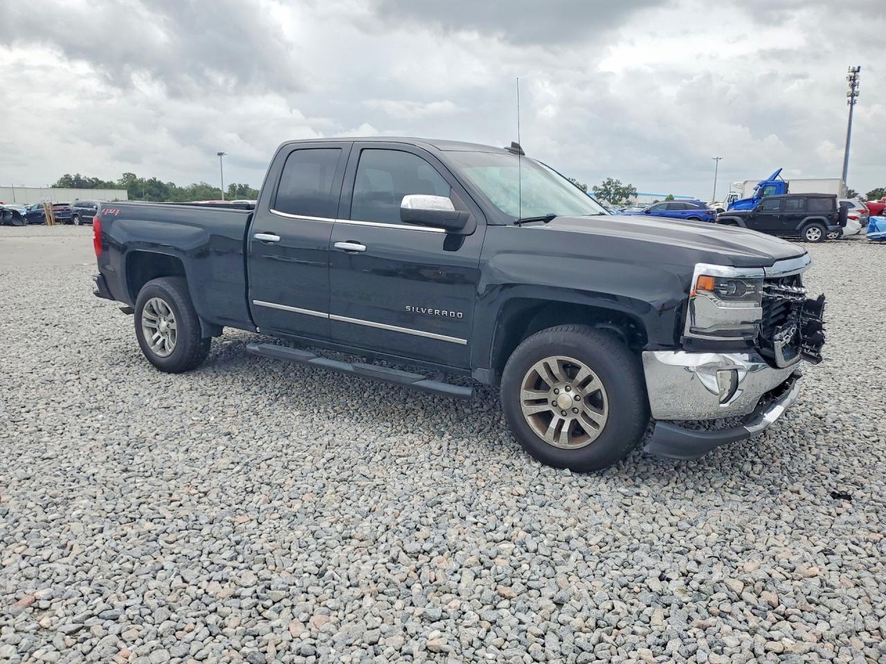 2018 CHEVROLET Silverado