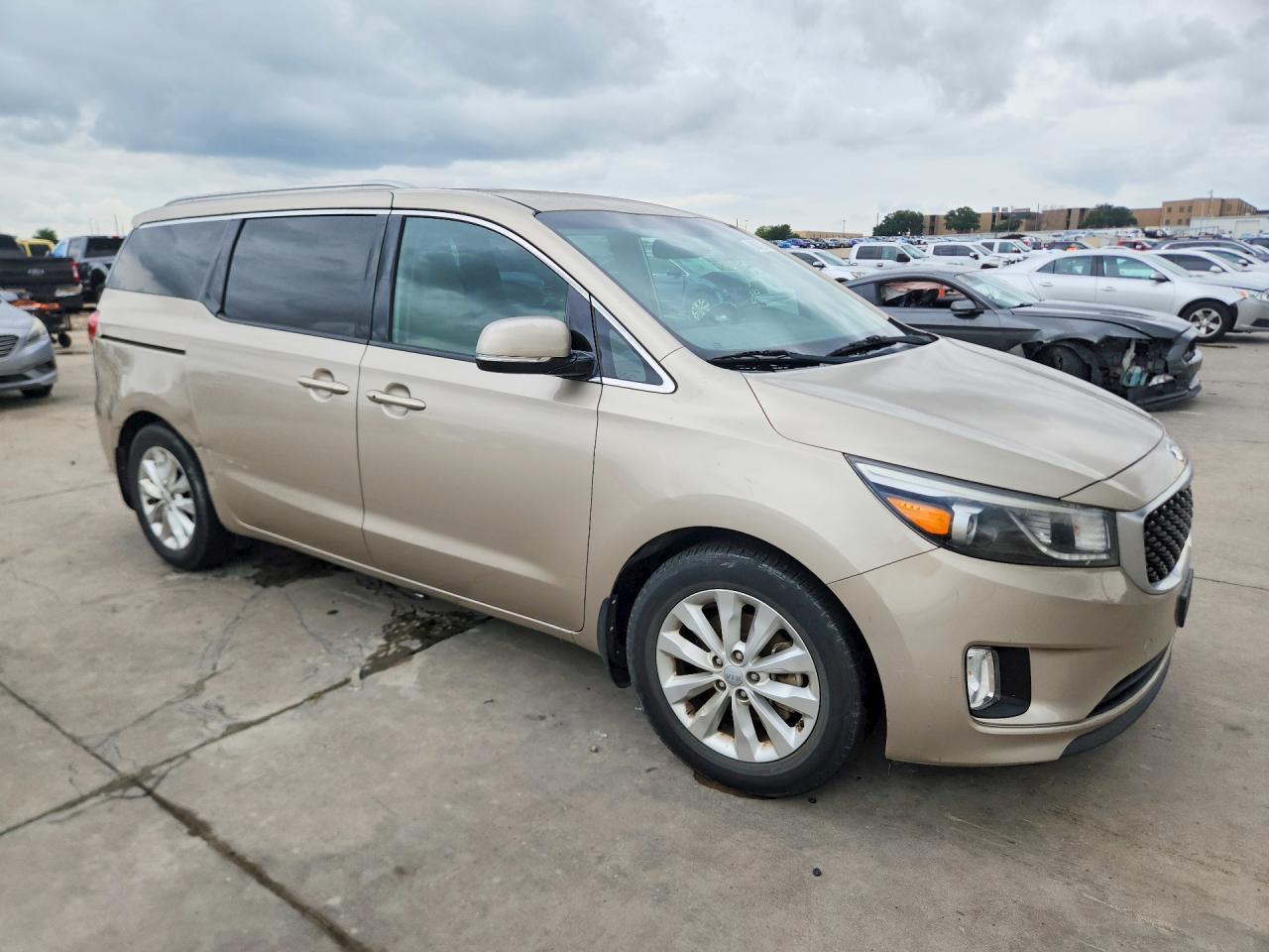 2015 KIA SEDONA
