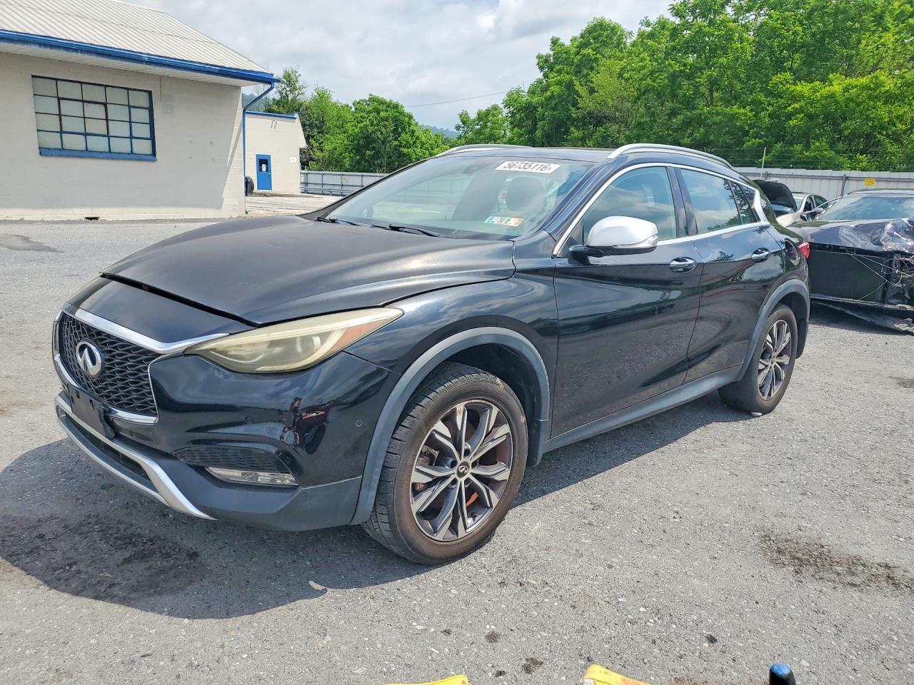2017 INFINITI QX30
