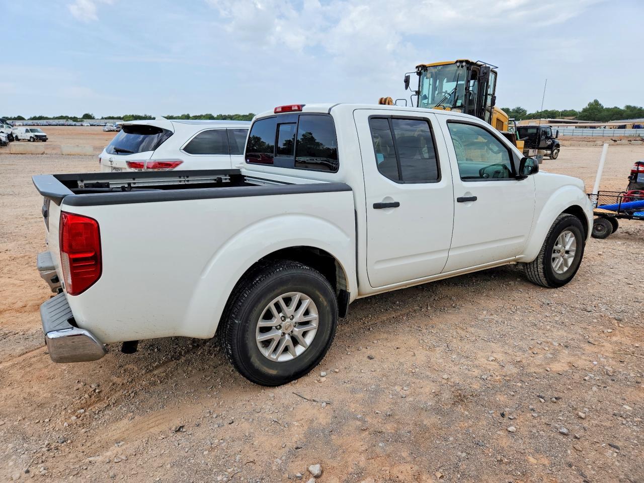 2015 NISSAN Frontier